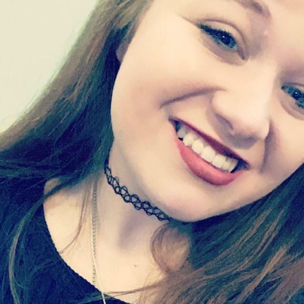 Meet your Posher, Alyssa